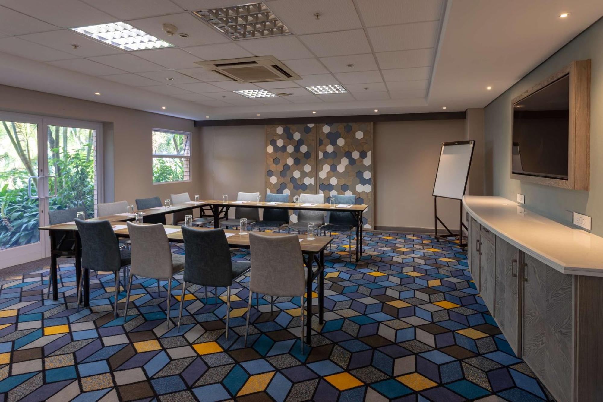 Stayeasy Mbombela ภายนอก รูปภาพ