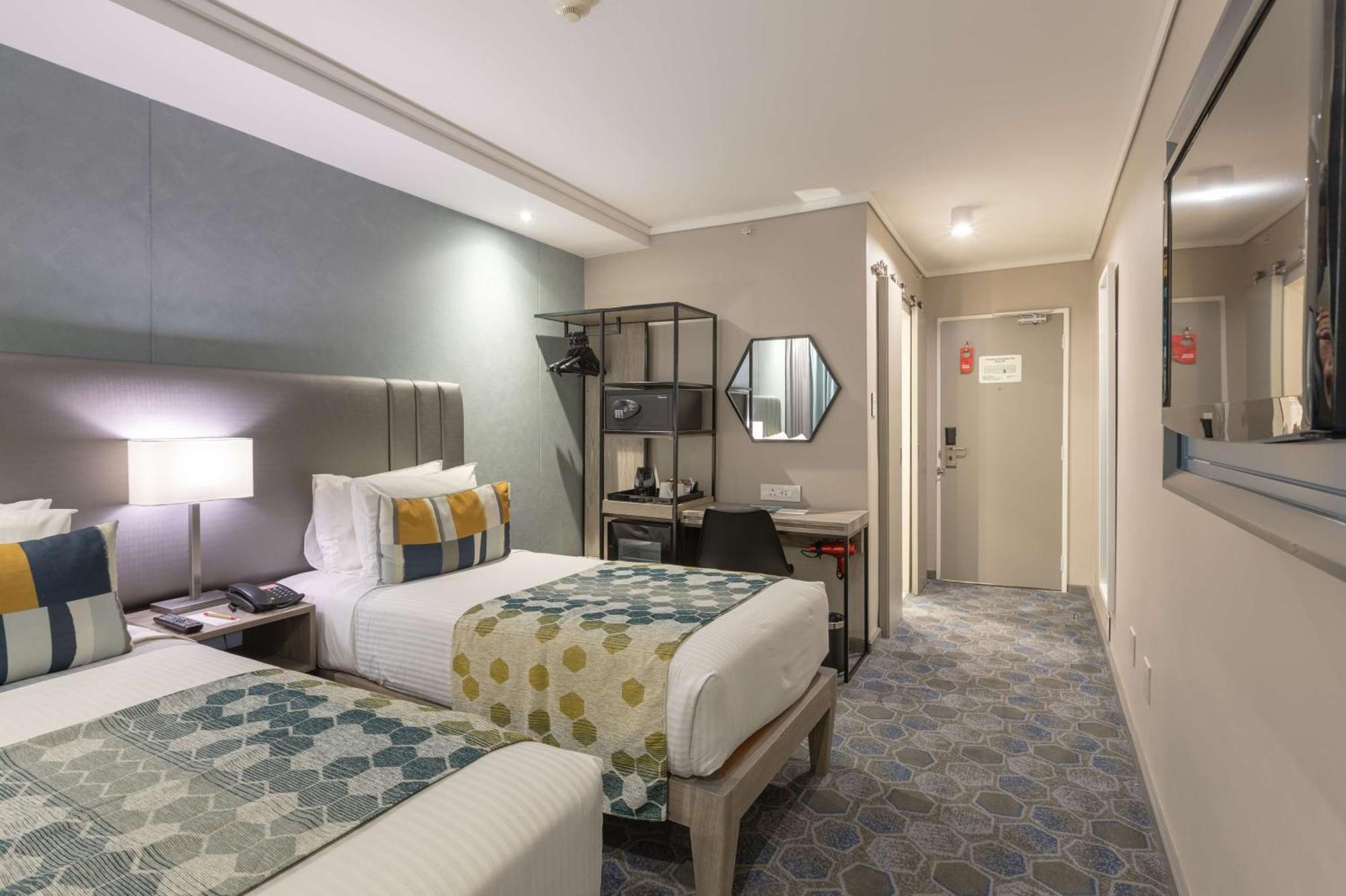 Stayeasy Mbombela ภายนอก รูปภาพ